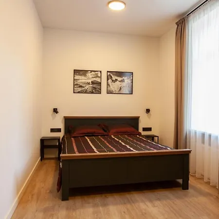 Cozy In The Old Town Of On The First Floor With Free Parking