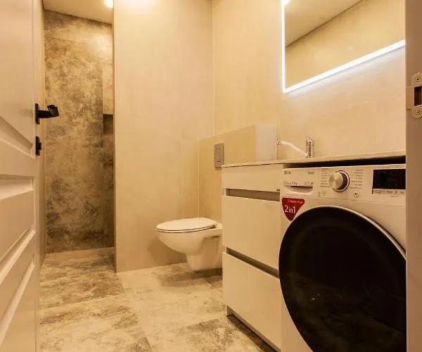 Cozy In The Old Town Of On The First Floor With Free Parking Appartement Klaipėda